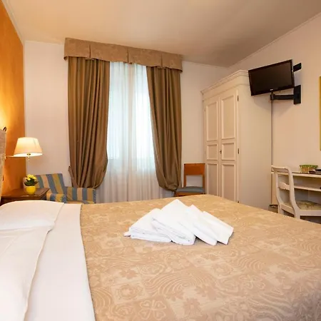 Arcobaleno Otel 3*